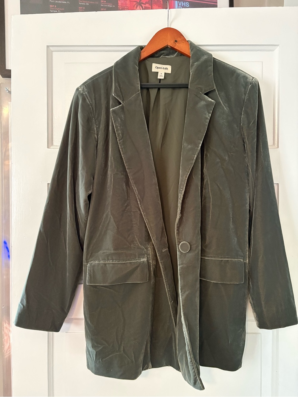 Women's Velvet Single-Button Blazer Jacket in Olive Green